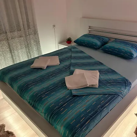 Stan Na Dan Nis, Centar - Pravni Fakultet Apartment *